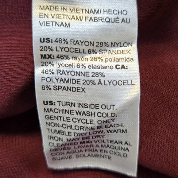 Chico's Womens Burgundy Ponte Long Sleeve Gold Button Stretch Tunic Top 1/M/8-10 - Picture 8 of 8